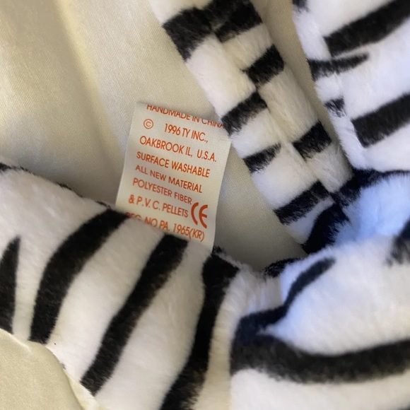 TY Beanie Babies 1996 - Blizzard the white & black Tiger - NWT - Retied & Rare - Picture 5 of 9